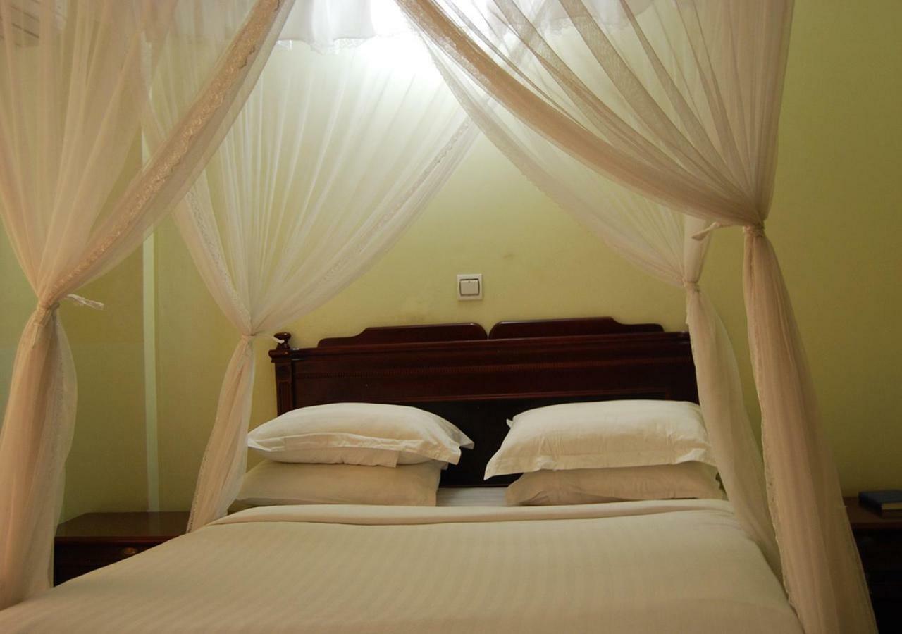 Mc-Elly'S Hotel Arusha Esterno foto